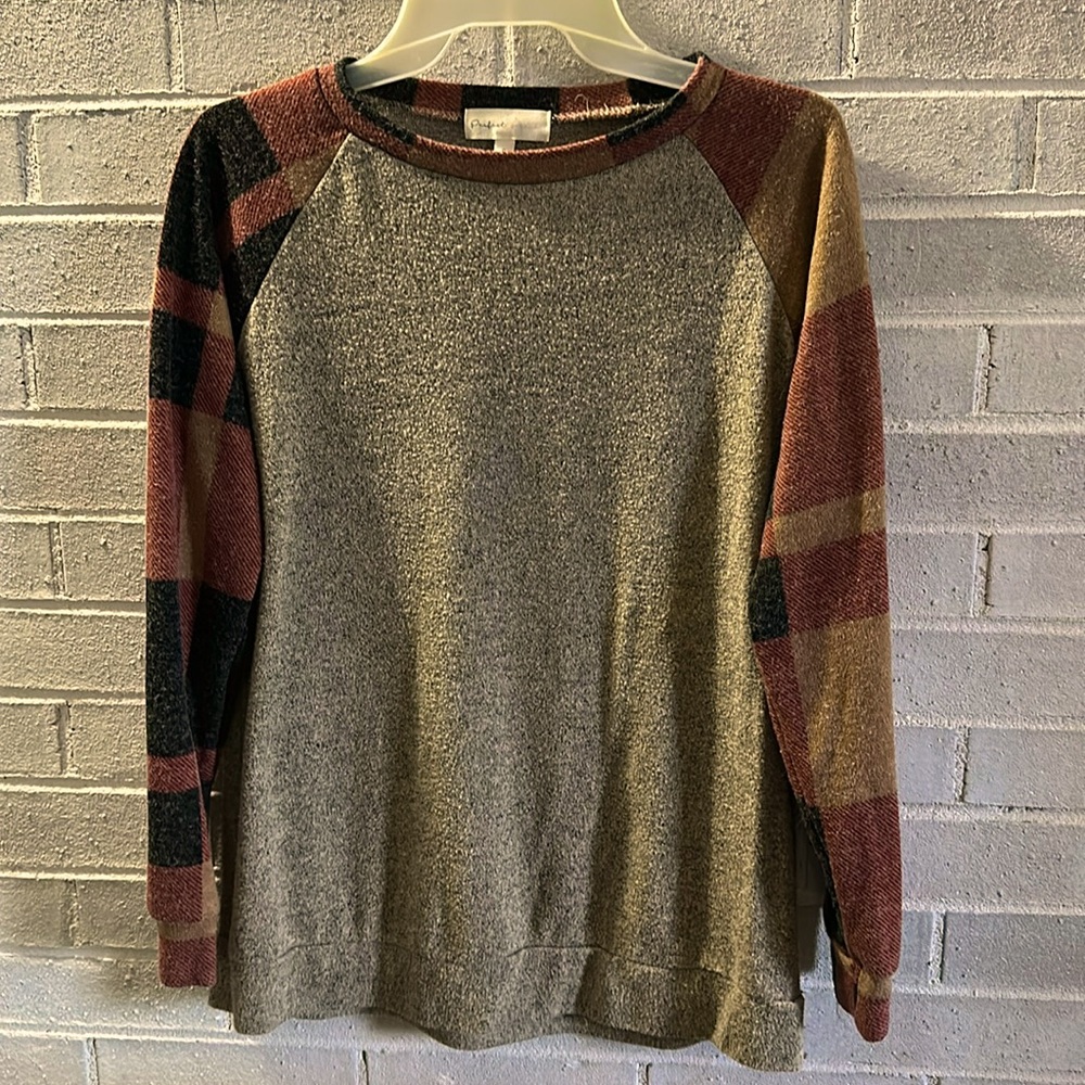 Women’s Perfect Peach Brand Top•Size Small